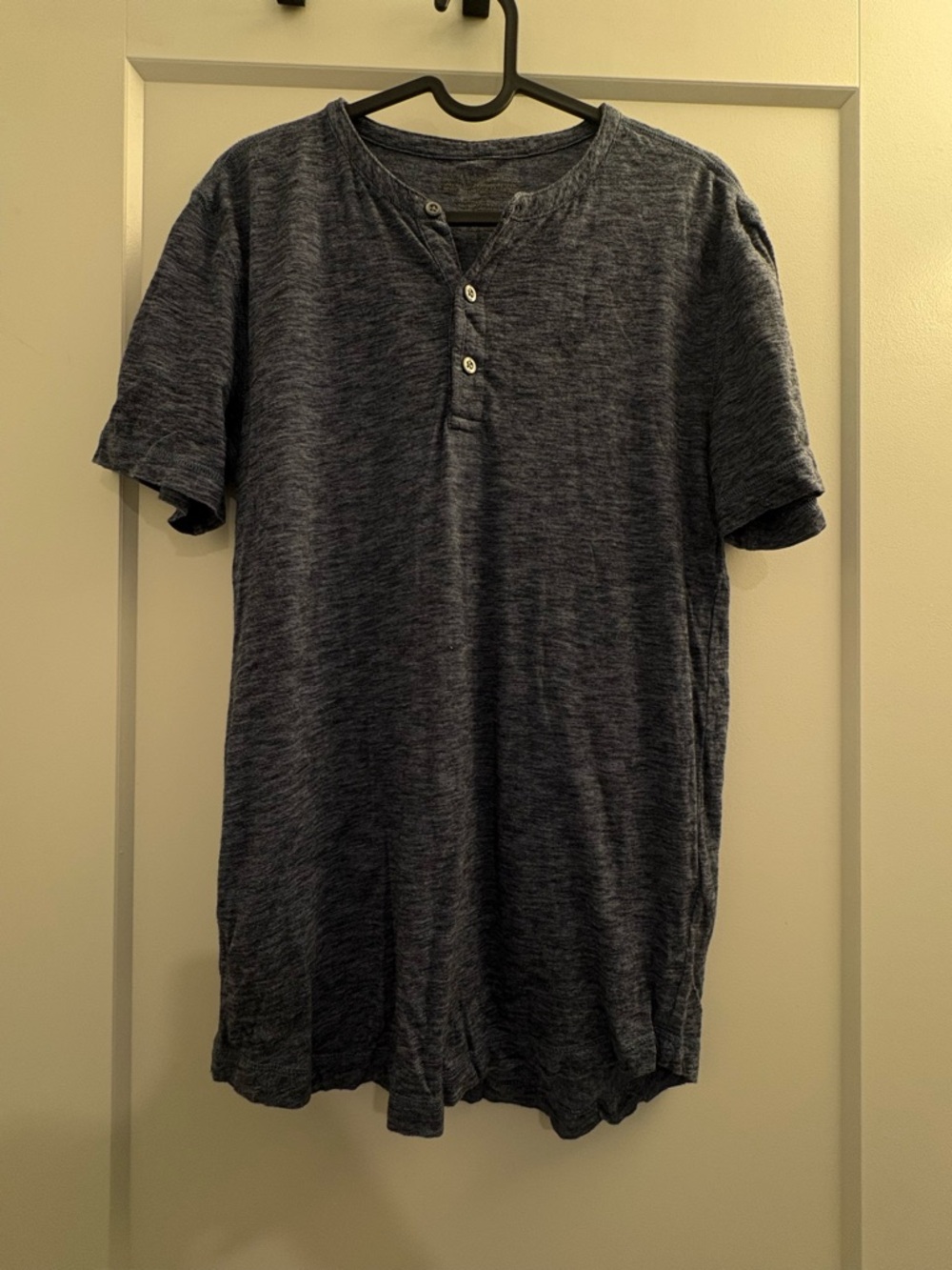 Banana Republic Men's Blue Short Sleeve Shirt